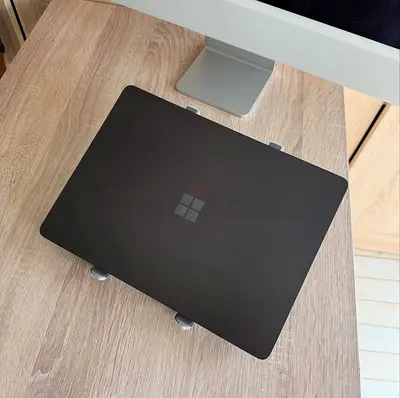 Microsoft Surface Laptop