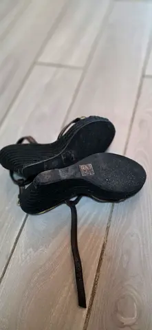 Burberry Brown strappy women's sandals, size 37, lightly used