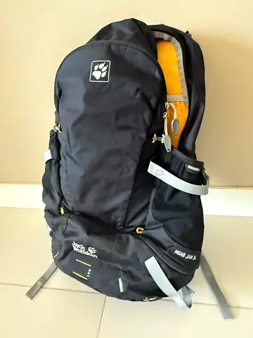 Used Jack Wolfskin 40L Hiking Backpack - Very Good Condition