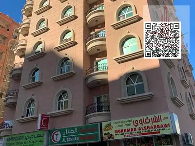 غرفه وصاله بالراشيديه 3 على شارع المرور الرئيسى ب 2 حمام مساحه كبيره (جانا