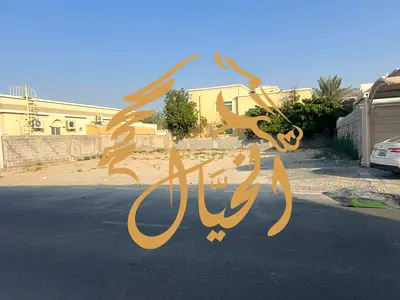 فرصة للبيع ارض بالقوز بالشارقة - موقع مميز- ضاحية واسط