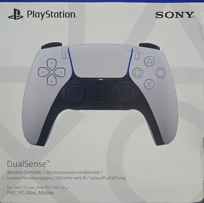 Sony PS5 DualSense Wireless Controller - White - brand new