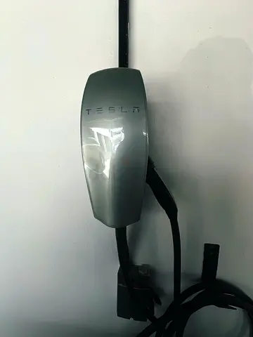 TESLA Wall Connector | Universal Charger | Type 2 | Up to 22kW | Single Phase and Three Phase