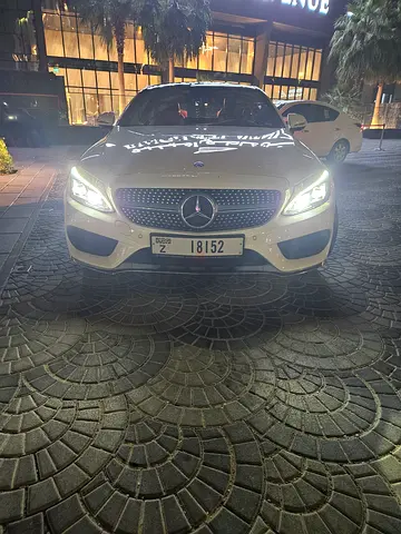 Mercedes C300 Coupé 2017 | GCC | AMG Line | 19" Wheels | White/Red | Full Service History