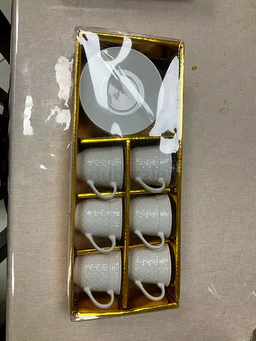 Glass cups / plates