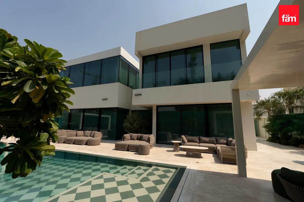5br Villa | ResortStyle Pool & Private Cinema