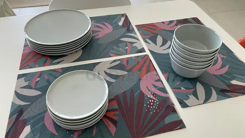 IKEA dinnerware set -18 pieces and 6 Maison Du Monde placemats - impeccable condition.