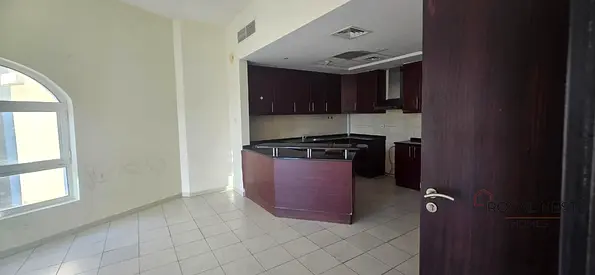 Corner | High ROI | Rented | Cut Shape unit