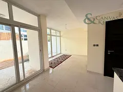 GENUINE RESALE | SPACIOUS LAYOUT | MULTIPLE OPTIONS