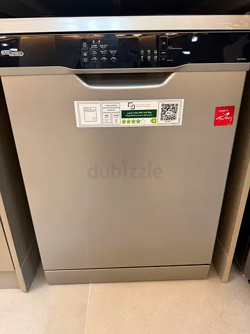 Used freestanding stainless steel dishwasher - good condition