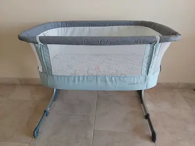 Lightweight Baby Bassinet/Co-Sleeper - Gentle Blue, Good Condition