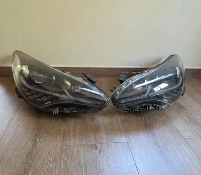 Kia Stinger headlights