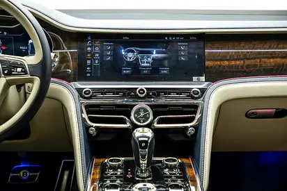 2020 Bentley FLYING SPUR 照片 8