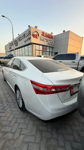 2013 Toyota AVALON photo 4