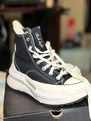 Chuck Taylor Run Star Legacy