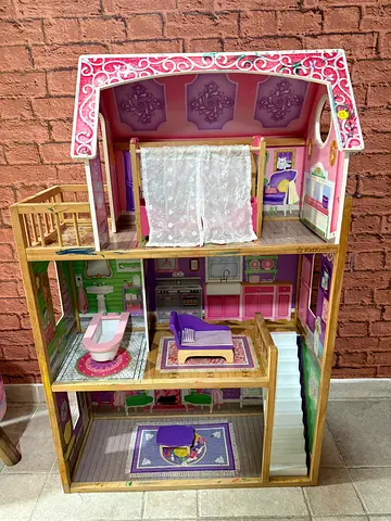First cry wooden Doll house