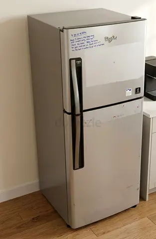Whirlpool 2-door Top Freezer Refrigerator - Silver, Good Condition