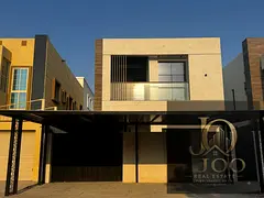 Fully furnished 5-bedroom villa (all master bedrooms) with VIP-standard furnishings | Majlis and liv