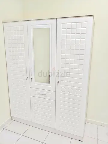 Brand new 3door wardrobe available Made in UAE