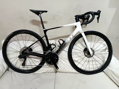 FullCarbon Giant NewModel RoadBike ElectricShifter Shimano105 Di2 12*2Speed GiantSLR CarbonWheelSet