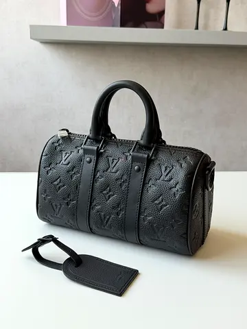 Lv small duffel bag black