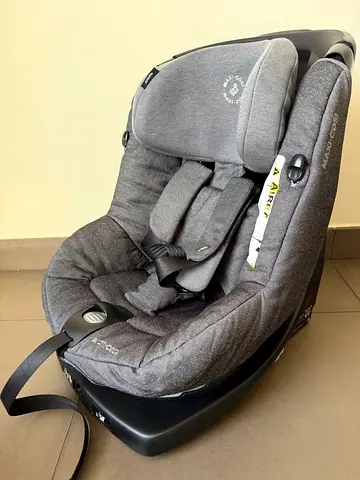 Maxi Cosi AxissFix 360 rotation car seat with IsoFix