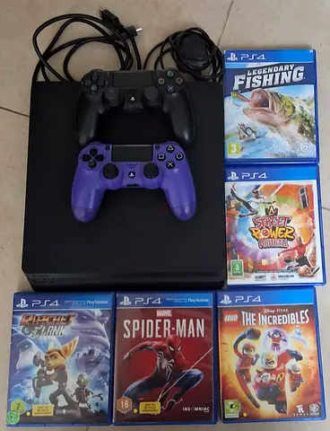 Playstation 4 slim