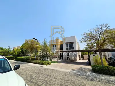 Spacious Luxury Villa | Family-Friendly | Privacy & Comfort Full maintenance covered by the landlord throughout the lease term allowing tenants to enj