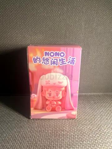 Mini Kawaii Collectible Vinyl Figure - Pink Capsule Toy