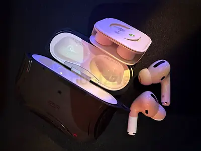 Wireless Charging AirPods Pro 1st Gen (New Pods replacement from Apple)