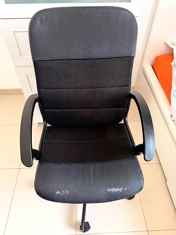 Ikea wivel office chair with armrests -must go today