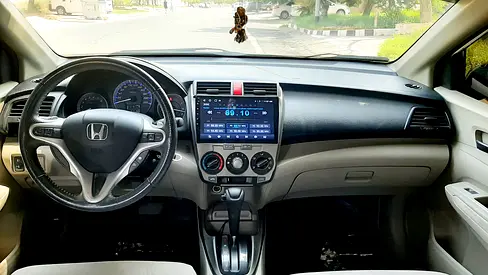 2013 Honda CITY — миниатюра 13