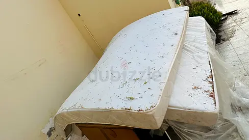 Used double mattress set (2 mattresses)