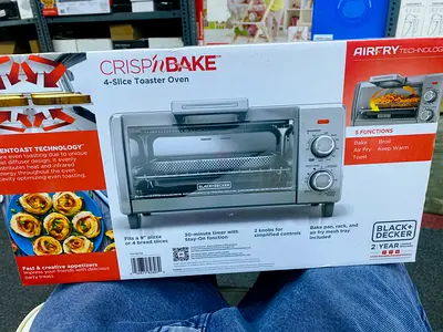 Black & Decker Crisp'n Bake 4-Slice Toaster Oven - New in Box
