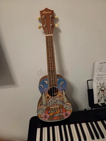 Hand-painted Soprano Ukulele with Floral & Moon Artwork - Excellent Condition