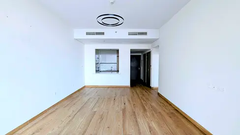 1 BHK WITH BALCONY |•| KITCHEN APPLIANCES |•| LUXURY BUILDING |•| ALL AMENITIES |•| ONLY FAMILY