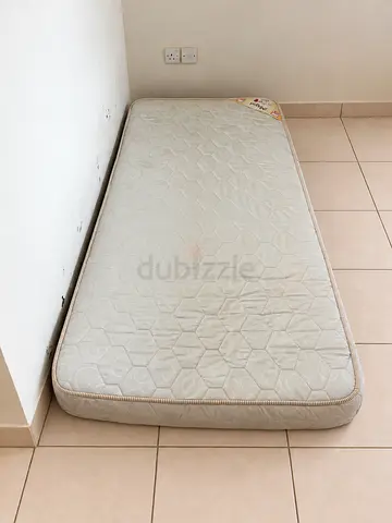 Home Box Single Mattress | 200 x 90 x 18 cm | AED100
