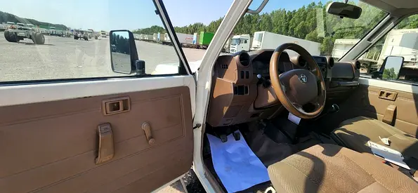 صورة مصغرة 11 لـ 2015 Toyota LAND CRUISER 70 SERIES