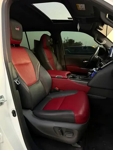 2023 Toyota LAND CRUISER — миниатюра 8
