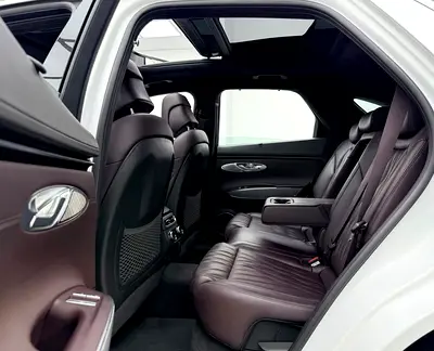 صورة مصغرة 17 لـ 2023 Genesis GV70