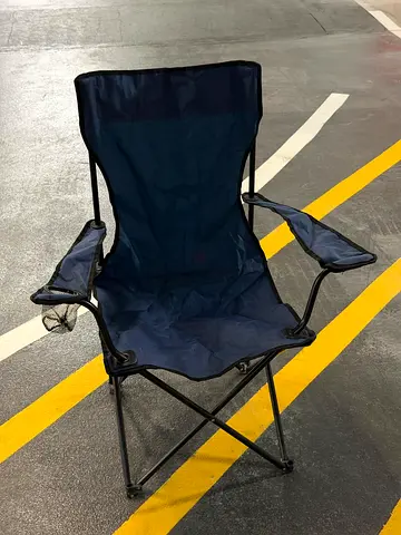 2 Comfortable folding camping chairs with armrests (dark blue)