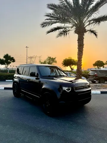2020 Land Rover Defender 110 SE P300 Canadian Specs