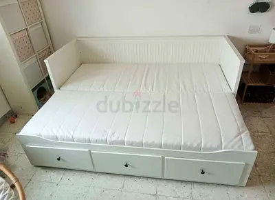 White Daybed with Storage Drawers - Single/Small Double