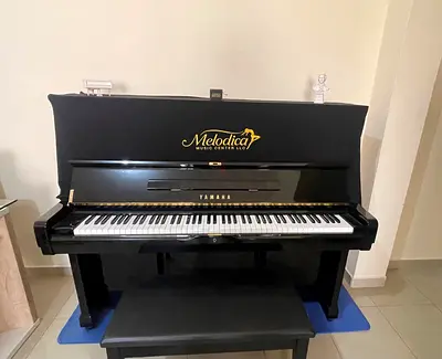 Yamaha U2H Upright Piano - Made in Japan - Glossy Black + Bench