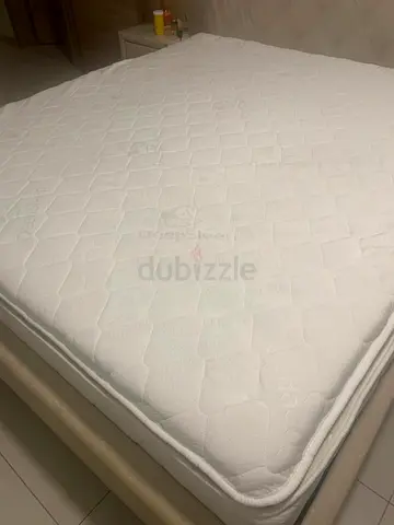 75% Discount best offer to sell quick for King size Mattress in best conditions
