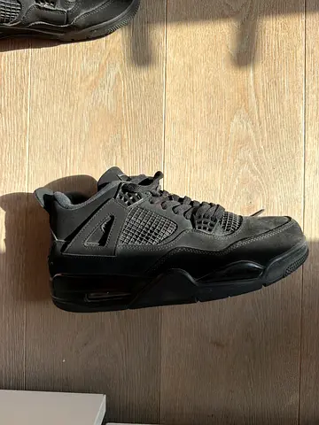 Jordan 4 Black Cats , size not specified — , good condition