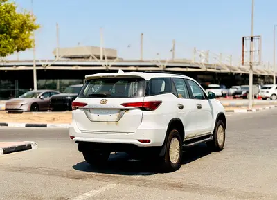 2026 Toyota FORTUNER photo 6