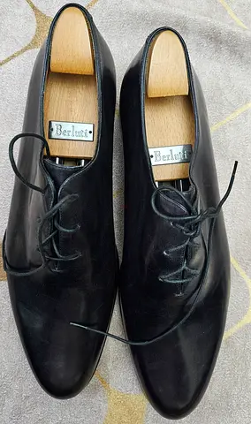 Ultra-Luxury Men’s Shoe by Berluti (Made in France) حذاء رجالي فاخر جدًا من Berluti (صناعة فرنسية)