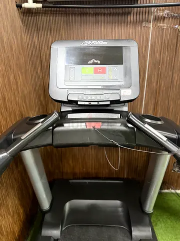 Life Fitness Treadmill integrity series c console
