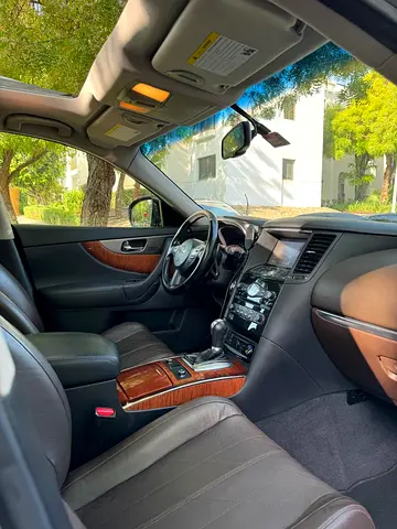2015 Infiniti QX70 照片 5